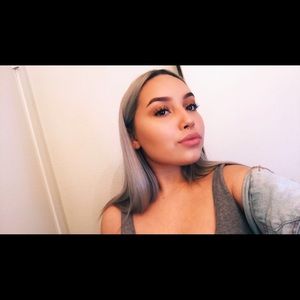 Meet your Posher, Anabel